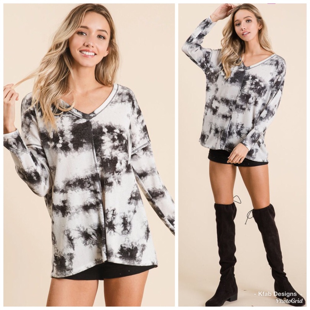 ❤️LAST Tie Dye Brushed V Neck Top wStitch Contrast - Picture 7 of 8